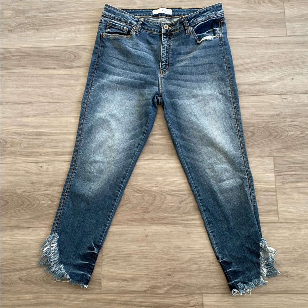 KanCan Distressed Jeans Size 30